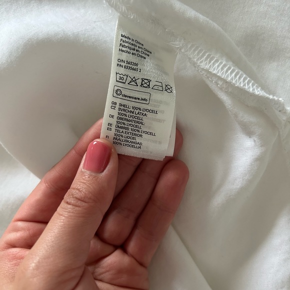 H& M - Picture 4 of 4